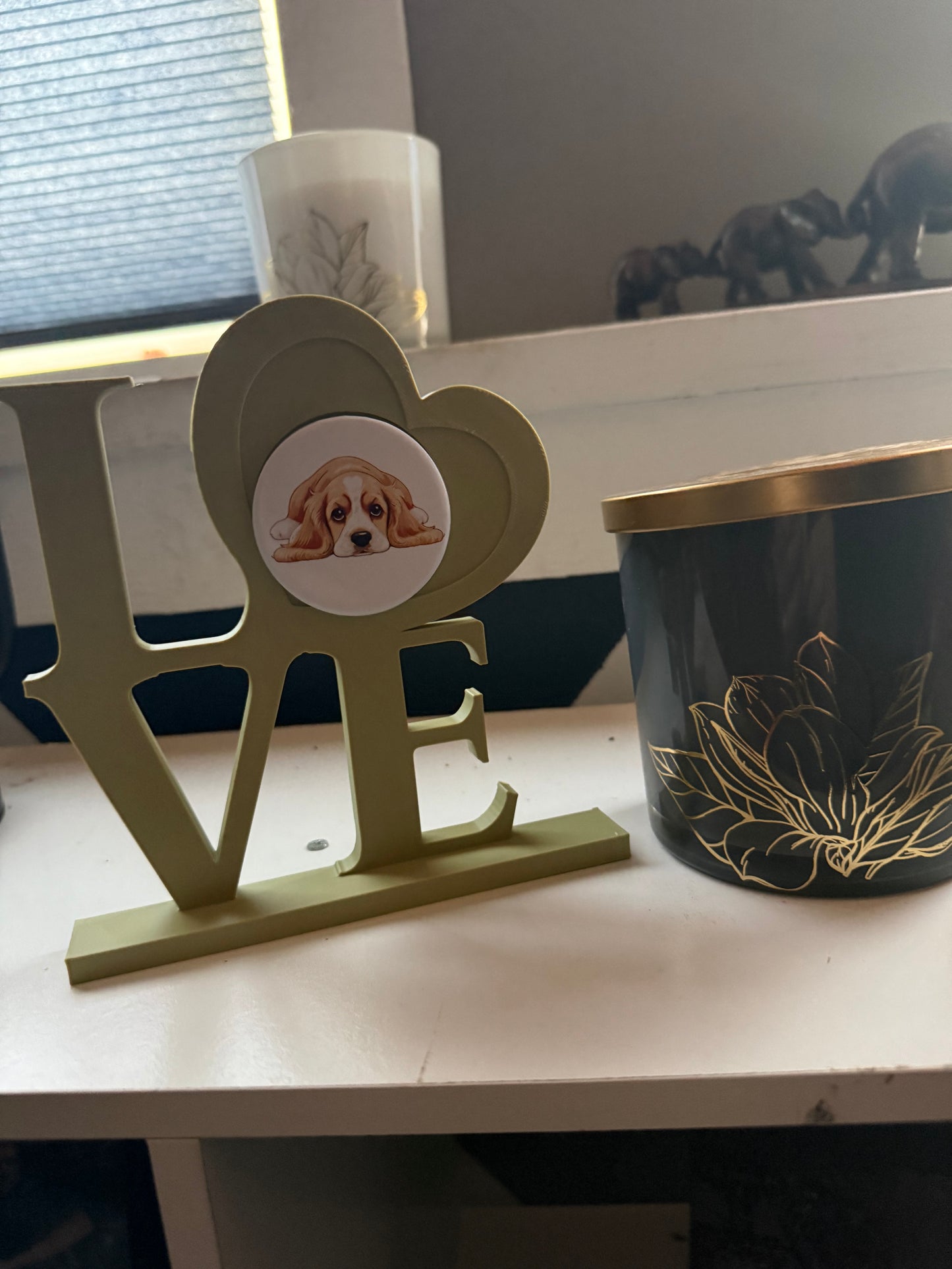 The "Infinity Heart" Frame – For Your Favorite 2.25" Round Magnet